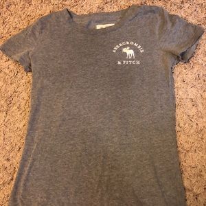 Junior females Abercrombie & Fitch T Shirt